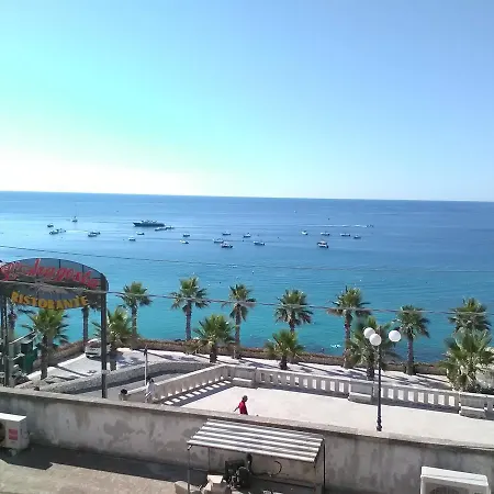 דירה Via A. Diaz *